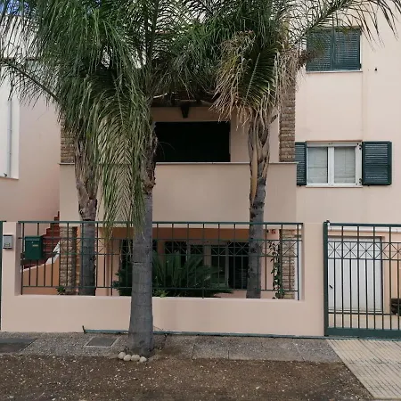 Petite Sofos 아파트 *