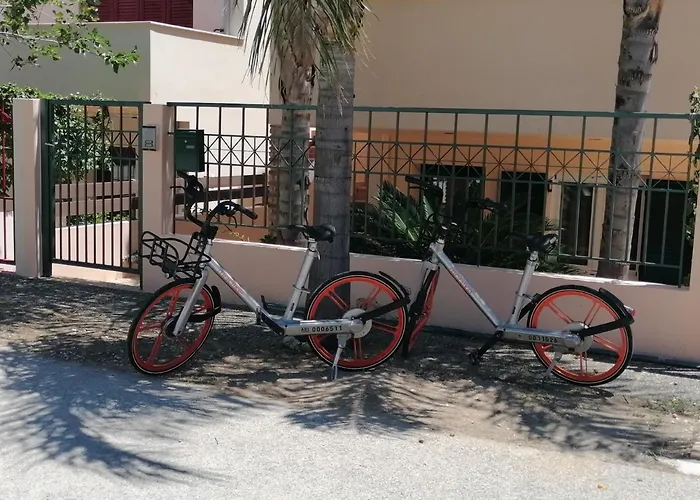 Petite Sofos *